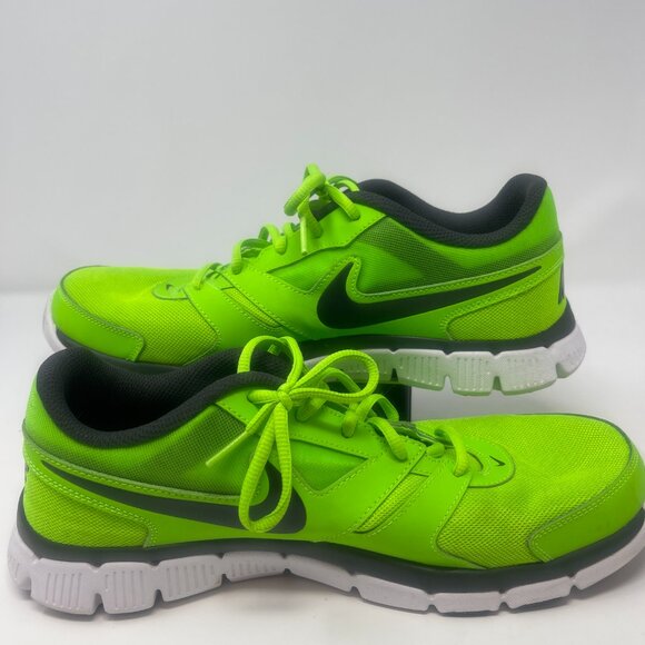 Nike Total Core Trainer Volt Green Training Shoes Men’s Size 11 - Picture 2 of 14
